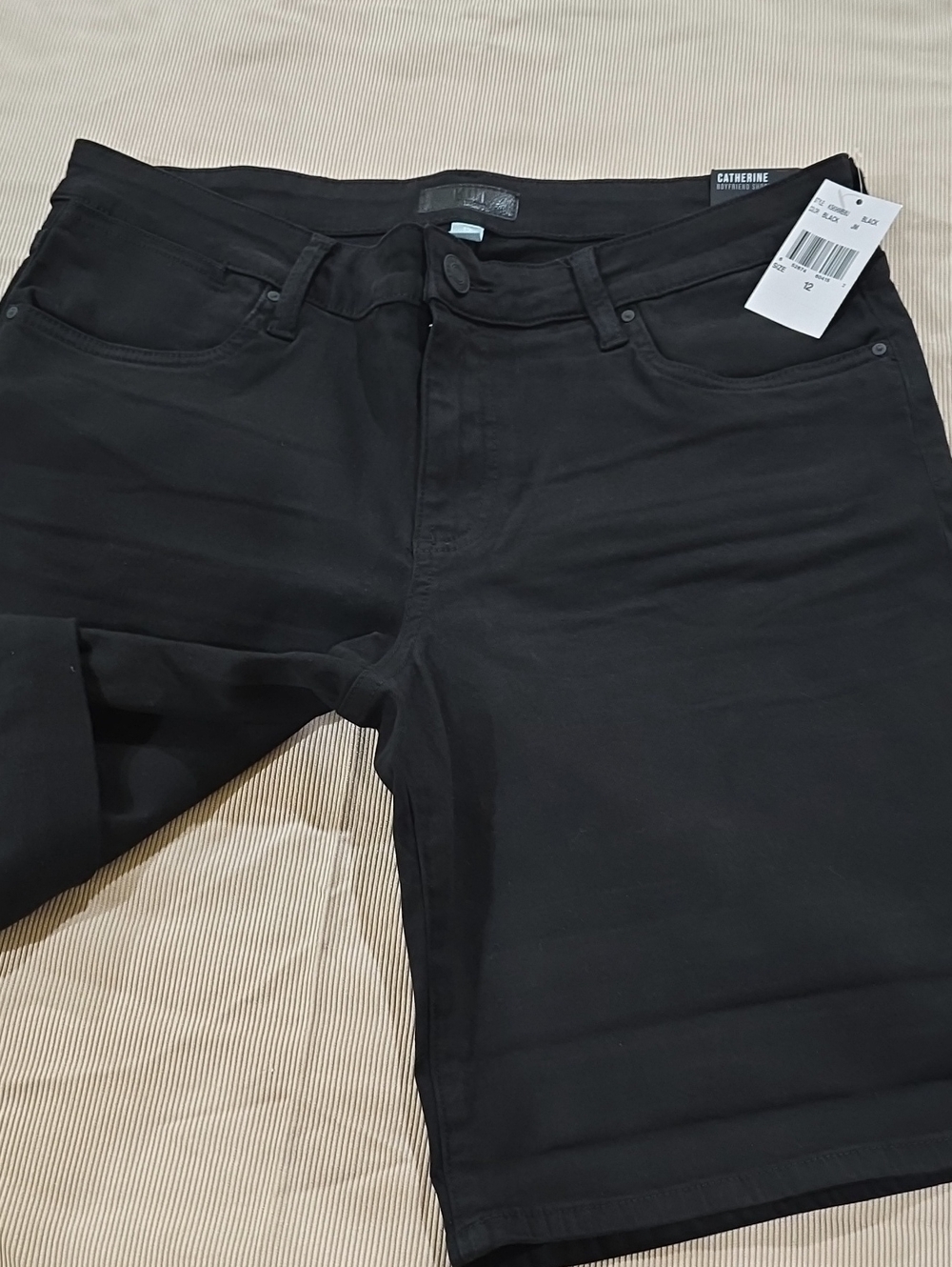 Kut from the Kloth Women’s Black Jean Shorts